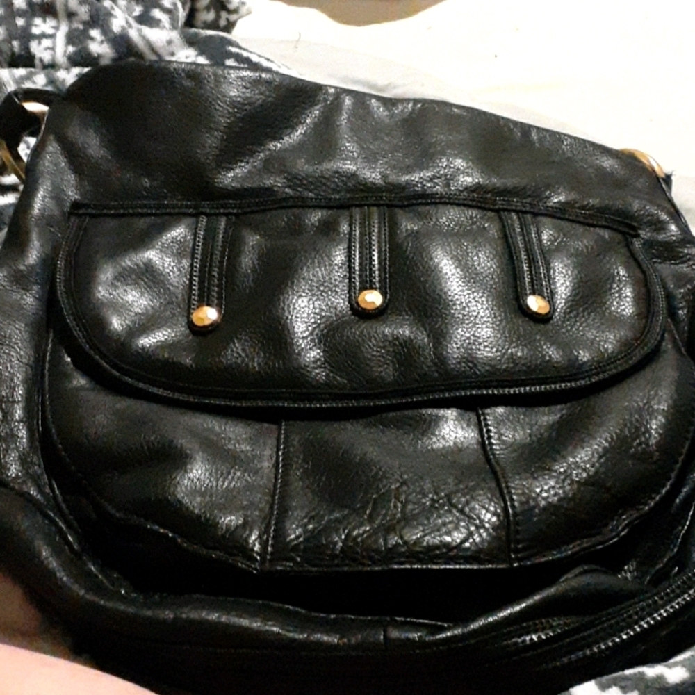 Black 100% leather bag